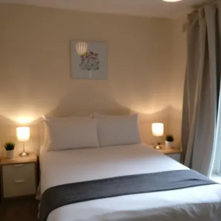 Metrostays - Jervis 66 *